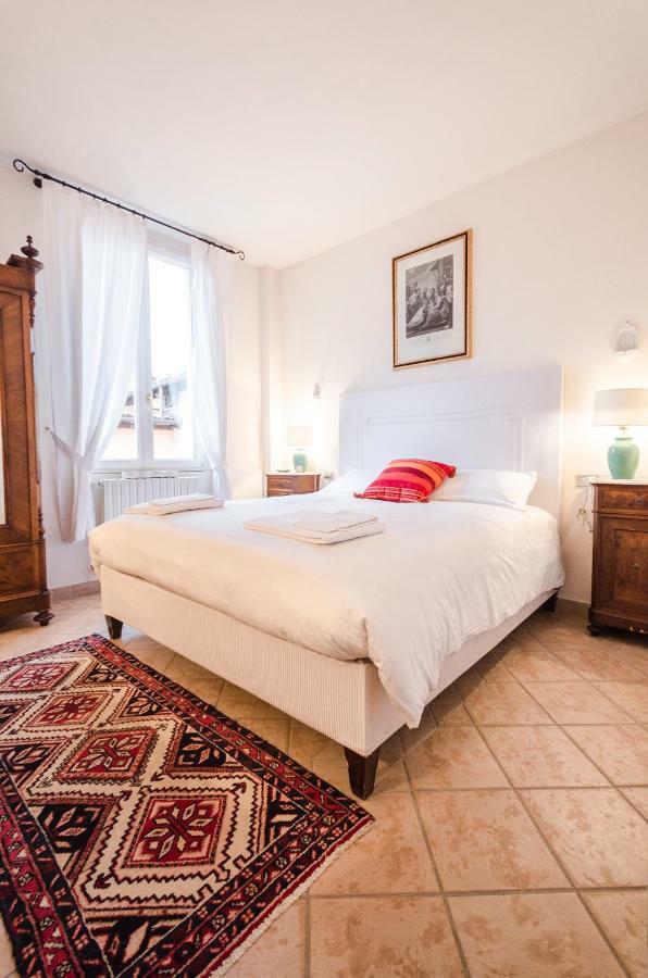 Lupari Apartment, Palazzo Storico Sotto Le Due Torri Bolonia Zewnętrze zdjęcie