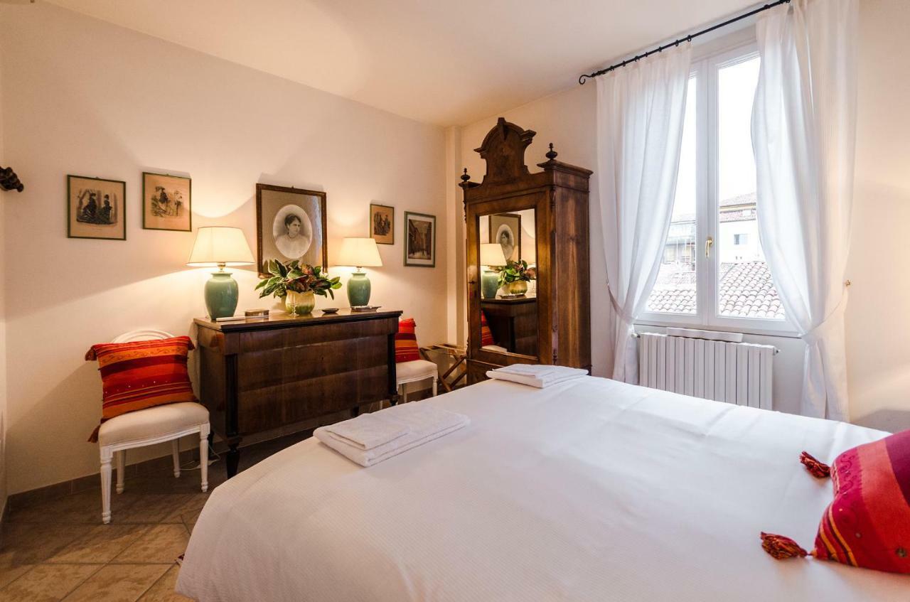 Lupari Apartment, Palazzo Storico Sotto Le Due Torri Bolonia Zewnętrze zdjęcie