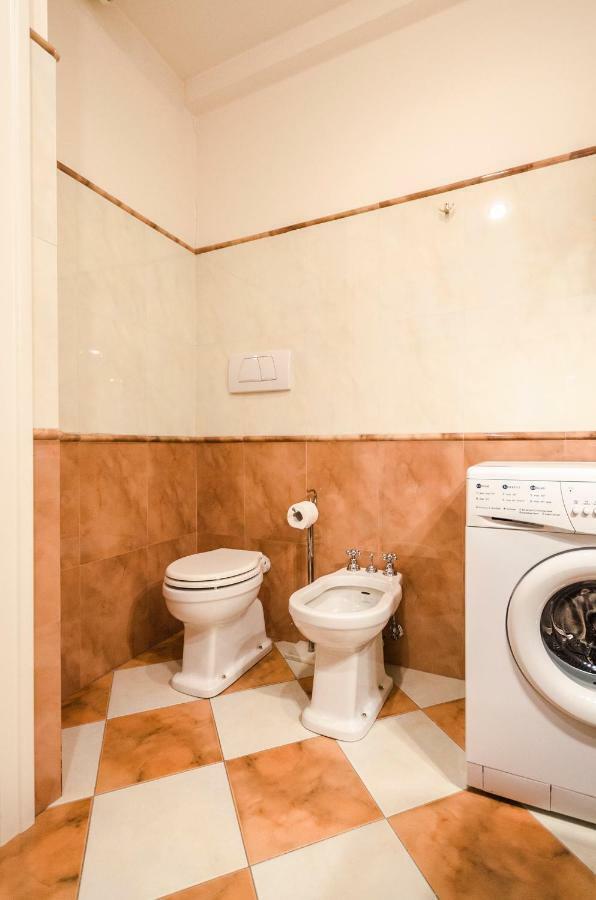 Lupari Apartment, Palazzo Storico Sotto Le Due Torri Bolonia Zewnętrze zdjęcie