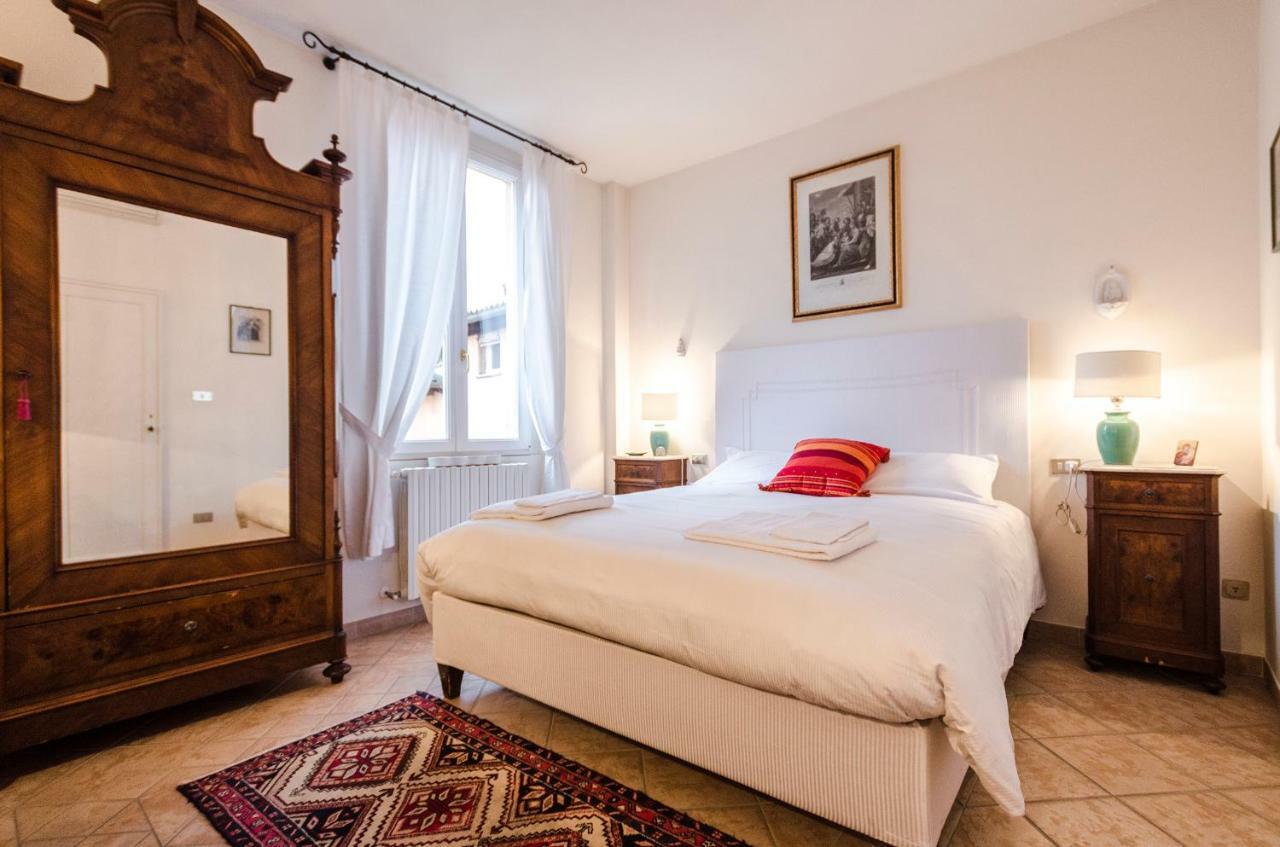 Lupari Apartment, Palazzo Storico Sotto Le Due Torri Bolonia Zewnętrze zdjęcie