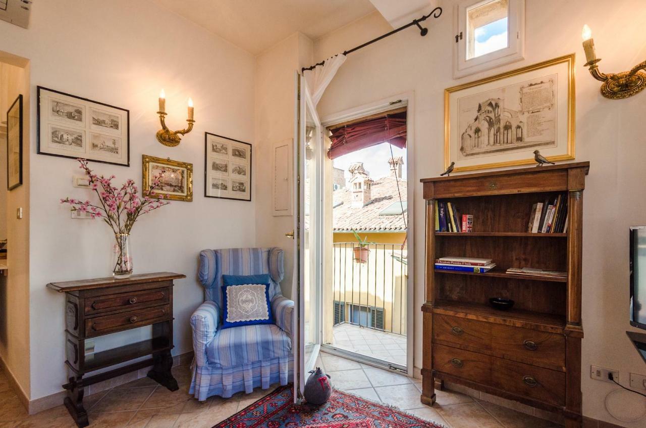 Lupari Apartment, Palazzo Storico Sotto Le Due Torri Bolonia Zewnętrze zdjęcie